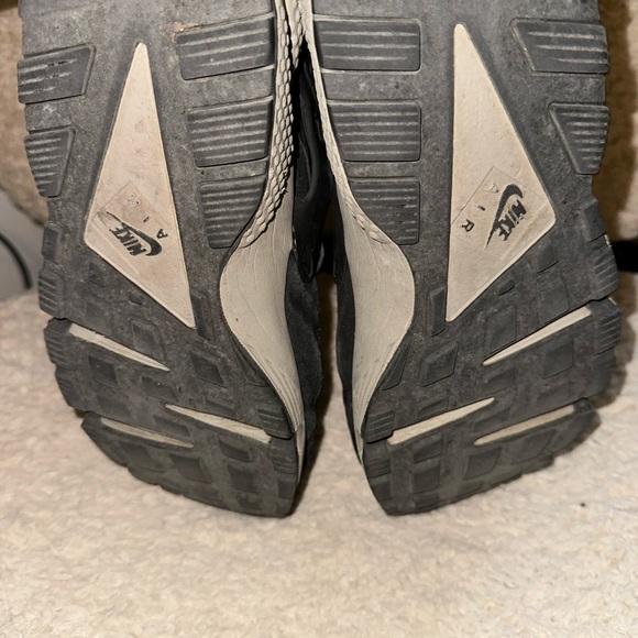 Nike Black Denim Huarache Shoes - Picture 5 of 5
